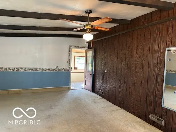1575 Gobblers Knob RD, Terre Haute, IN 47803