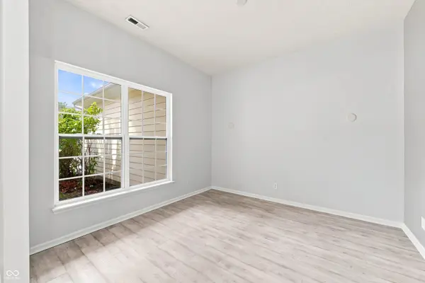 12051 Sanctuary BLVD, Zionsville, IN 46077