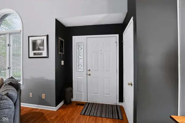 1102 Sarah CT, Greenwood, IN 46142