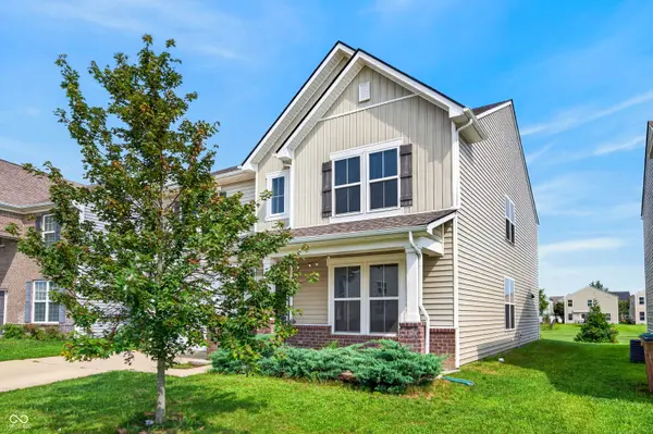 2462 Creekland DR, Columbus, IN 47201
