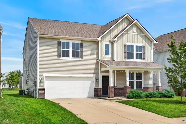 2462 Creekland DR, Columbus, IN 47201