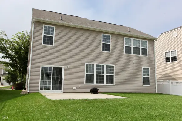6660 Harvest Moon LN, Whitestown, IN 46075