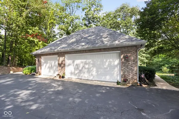 1868 E Durham DR, Martinsville, IN 46151