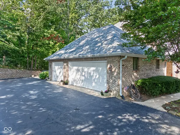 1868 E Durham DR, Martinsville, IN 46151