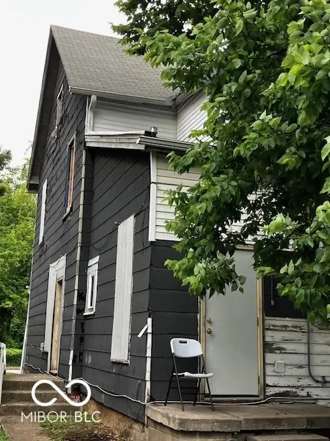 2521 E 10th ST, Indianapolis, IN 46201