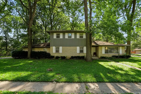 2009 Caribbean DR, Indianapolis, IN 46219