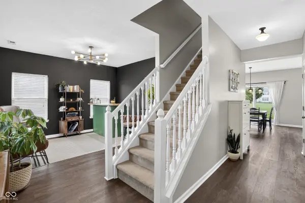 1481 Windborne LN, Greenwood, IN 46143