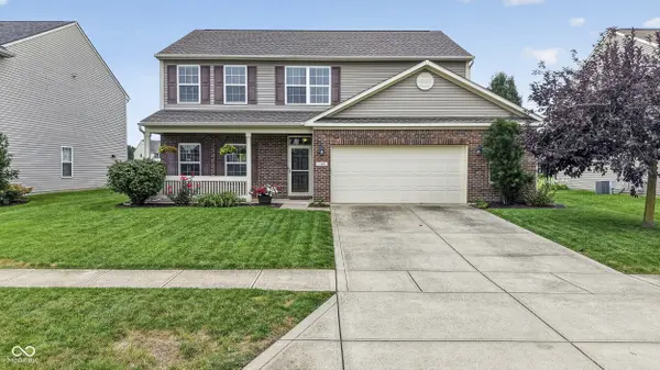 1481 Windborne LN, Greenwood, IN 46143