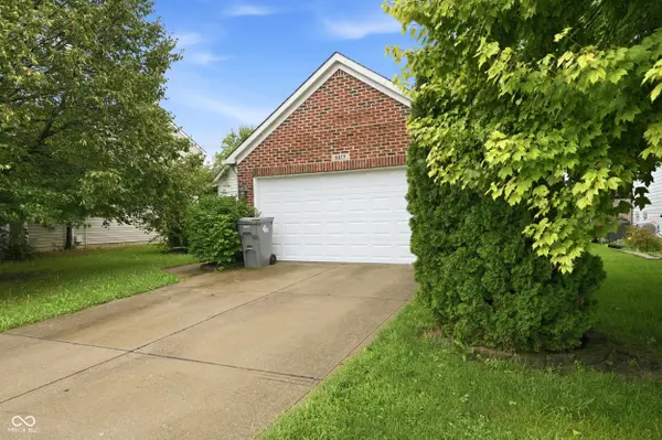 3217 Creekshore DR, Indianapolis, IN 46268