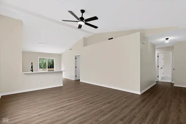 1180 Dahlgren LN, Cicero, IN 46034