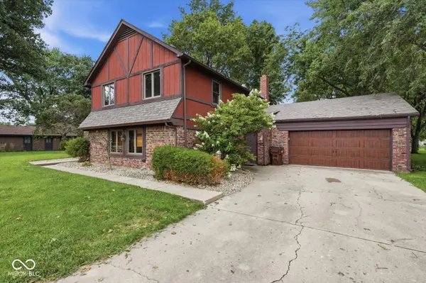 2725 N Richard DR, Shelbyville, IN 46176