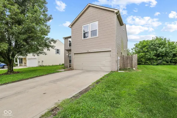 8662 Belle Union DR, Camby, IN 46113