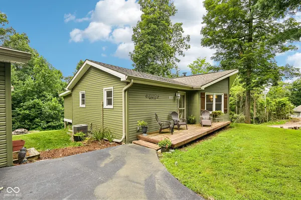 9711 E Myers, Rockville, IN 47872