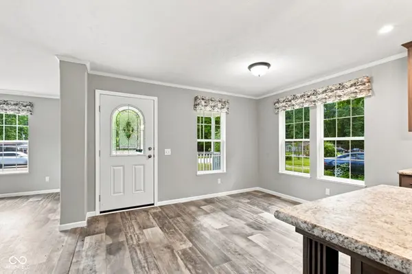 160 Skylark PL, Cloverdale, IN 46120