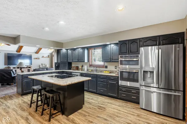 702 Peach Tree LN, Danville, IN 46122