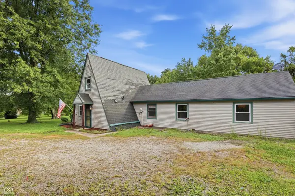 11036 N T And T LN, Mooresville, IN 46158