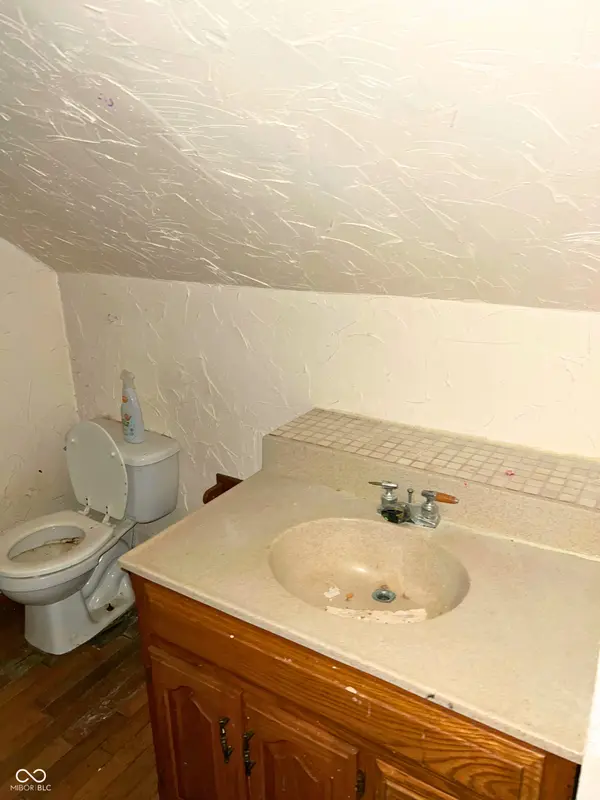 1121 N Kealing AVE, Indianapolis, IN 46201