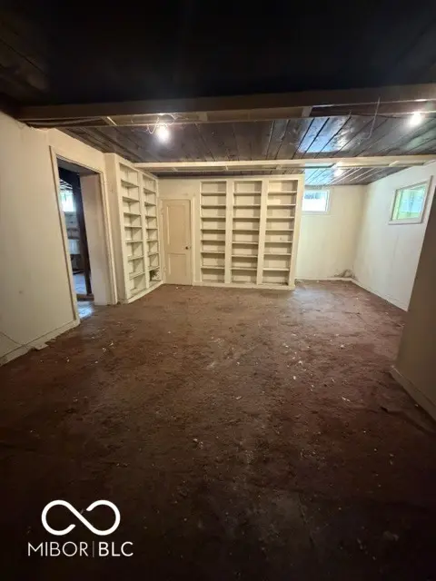 4021 N New Jersey ST, Indianapolis, IN 46205