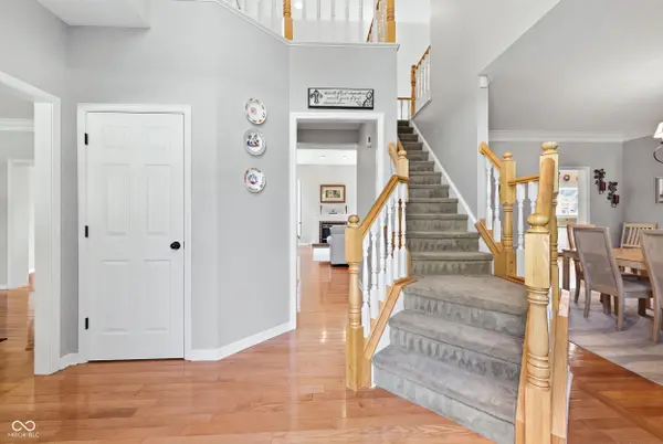 11439 Sutton Place DR E, Carmel, IN 46032