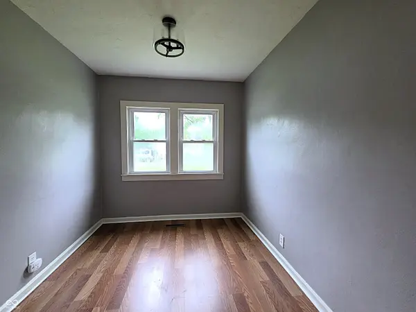 30 W 39th ST, Anderson, IN 46013