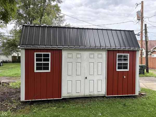 18 Hough ST, Greenfield, IN 46140