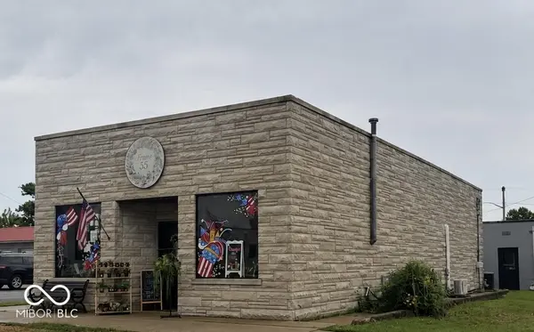 343 Washington ST, Hope, IN 47246