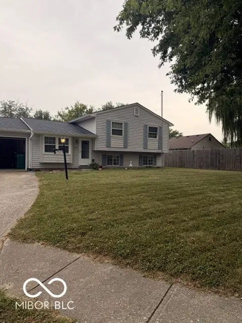 1429 Leblanc CT, Franklin, IN 46131
