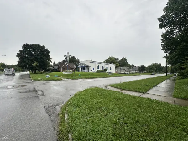 2245 E Riverside DR, Indianapolis, IN 46208
