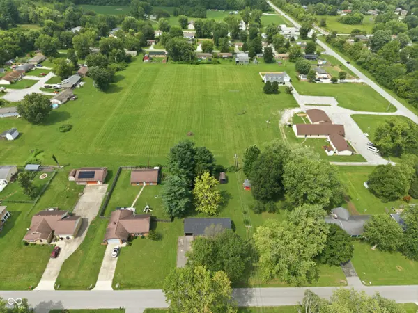 34 Rohn RD, Mooresville, IN 46158
