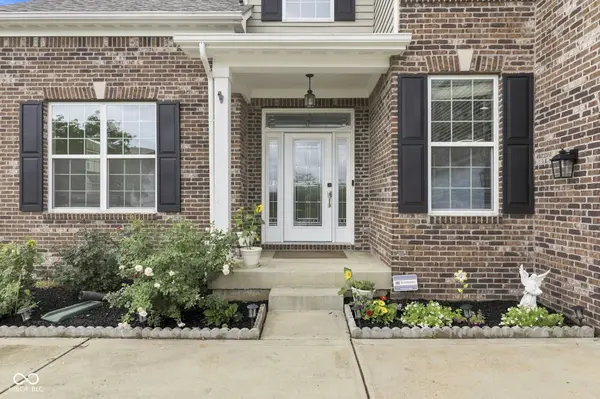 12002 Logan Hunter TRL, Noblesville, IN 46060