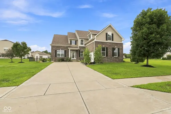 12002 Logan Hunter TRL, Noblesville, IN 46060