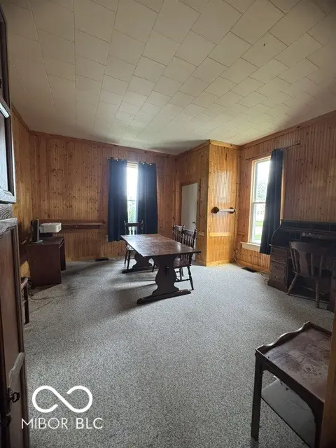 933 Shelby ST, Shelbyville, IN 46176