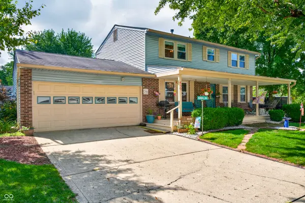 450 Meadow CIR, Greenwood, IN 46142