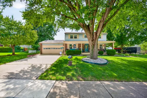 450 Meadow CIR, Greenwood, IN 46142