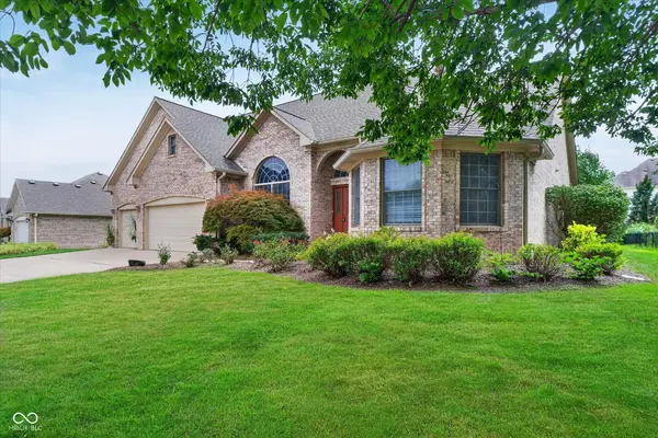 4365 W Woodbridge LN, New Palestine, IN 46163