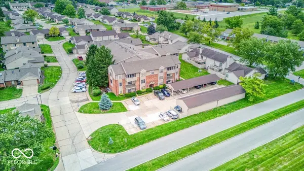 1763 Wellesley LN #2-A, Indianapolis, IN 46219