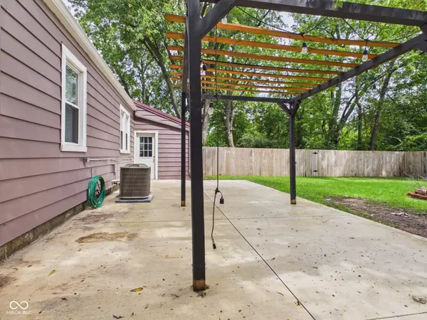 232 Nursery RD, Anderson, IN 46012