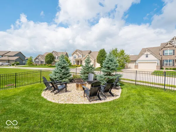 2488 Stonehaven DR, Avon, IN 46123