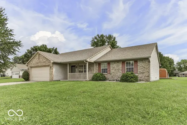 35 Morningside CT, Whiteland, IN 46184