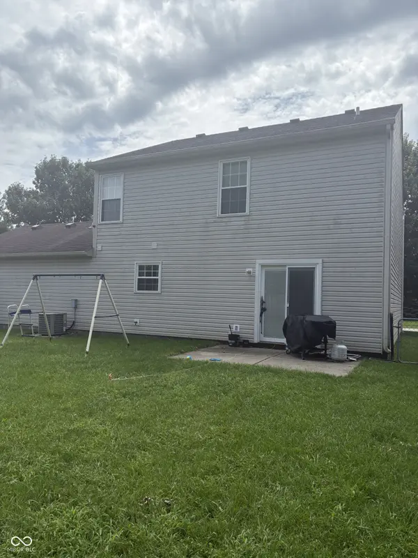 1160 Jasmine DR, Greenfield, IN 46140