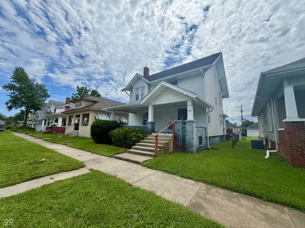 131 2nd ST, Shelbyville, IN 46176