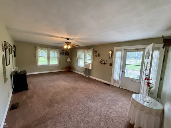 716 E Sigler ST, Frankton, IN 46044