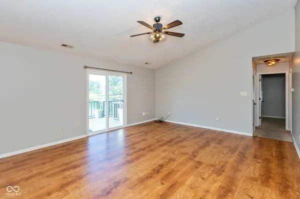 125 Rolling Ridge RD, Shelbyville, IN 46176