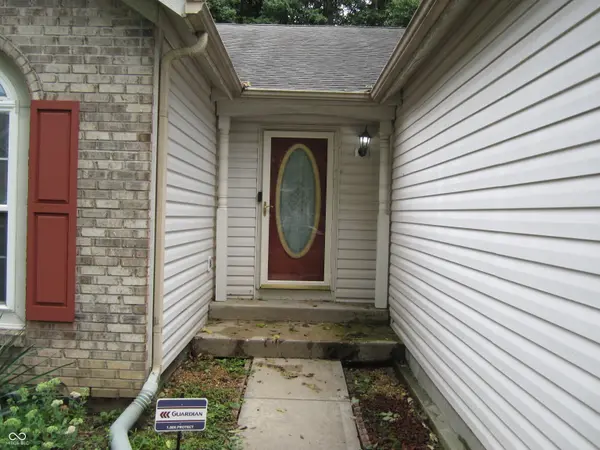 5269 Thrasher DR, Indianapolis, IN 46254