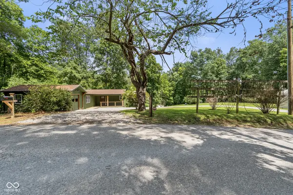 628 W Robertson RD, Morgantown, IN 46160