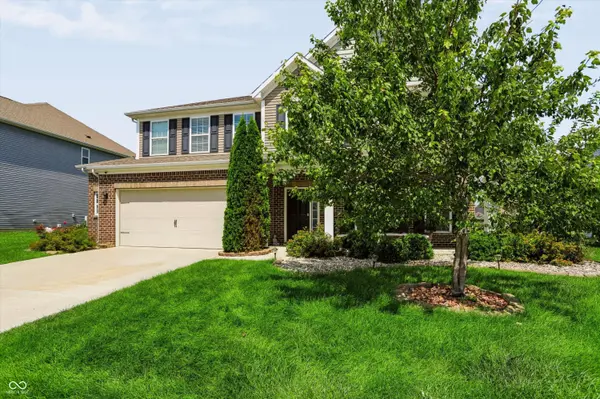 8726 Hornady DR, Indianapolis, IN 46239