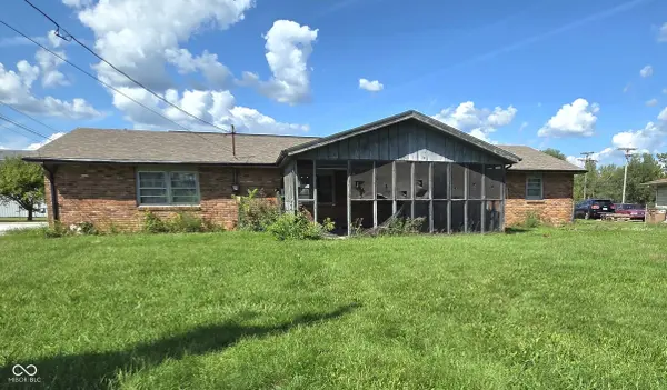 1343 W Paula DR, Columbus, IN 47201
