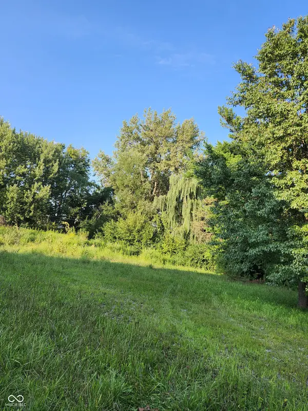 8224 Frye RD, Indianapolis, IN 46259