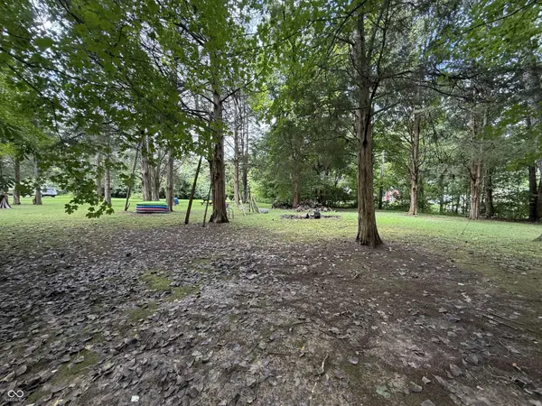 5684 Paradise, Martinsville, IN 46151