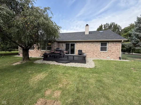 3805 N Strahl DR N, Greenfield, IN 46140